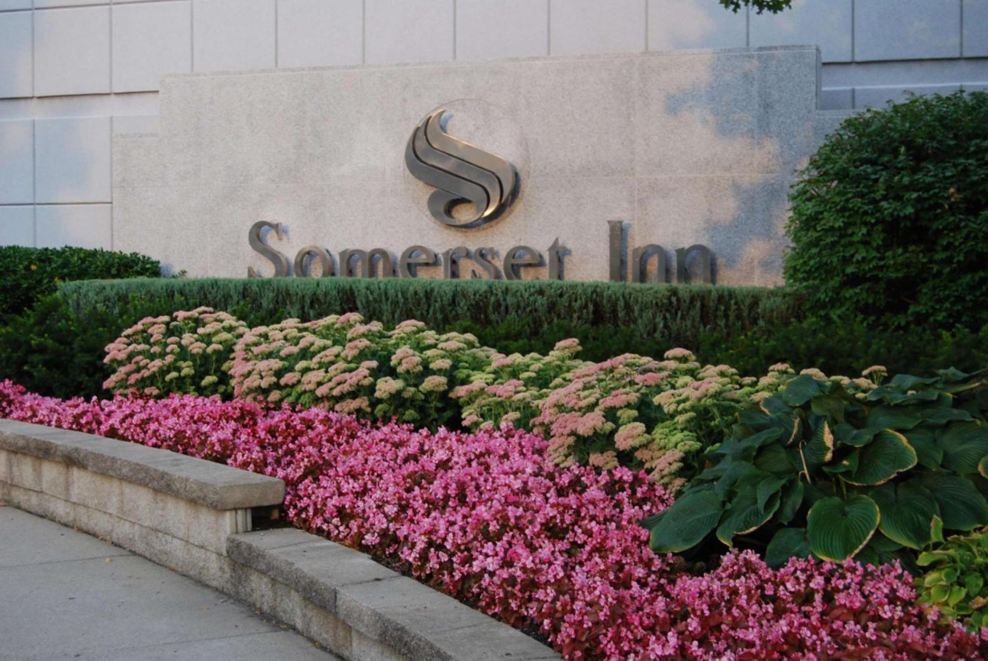 Somerset Inn Troy Exterior photo